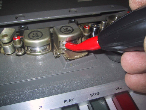 Demagnetizing a Revox A700 play head